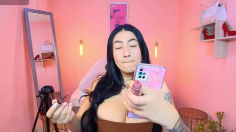 Isa  online show from December 1, 2:09 pm