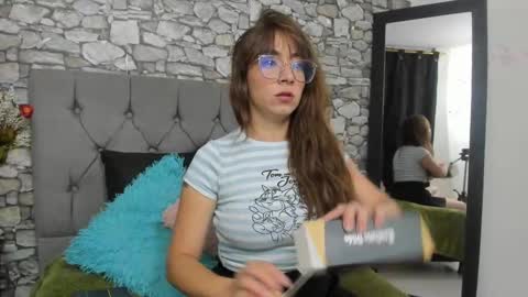 Isabella online show from September 22, 10:35 am