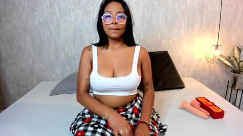 Snapshot of isabella_zc chatting on January 28, 11:49 am isabella zc online show from January 28, 11:49 am