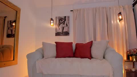 ISABELLA  online show from April 14, 3:45 pm