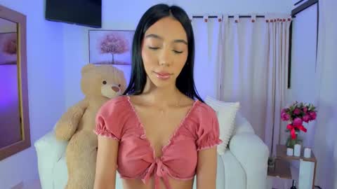 ISABELLA  online show from February 18, 1:10 pm