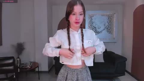 Isabella Moretti online show from July 29, 4:56 am