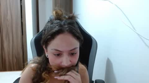 ISADORA online show from February 20, 1:46 am