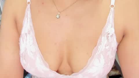 Isabel online show from May 15, 11:18 pm