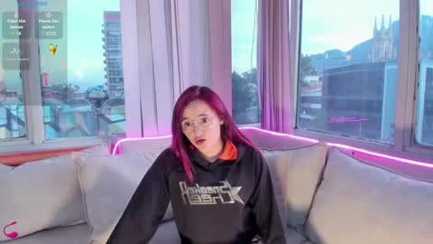 Isis  lohan online show from September 17, 11:30 am