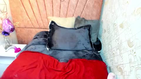 ISSA MILF online show from October 27, 2:12 pm