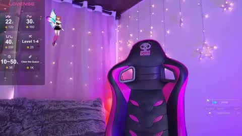 ISSA  online show from November 4, 7:41 pm