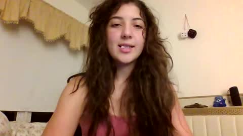 ItalianKitty online show from April 22, 1:13 am