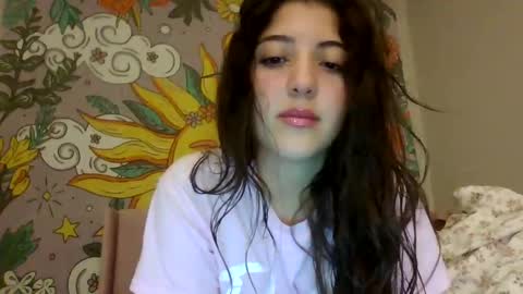 ItalianKitty online show from October 21, 1:42 am