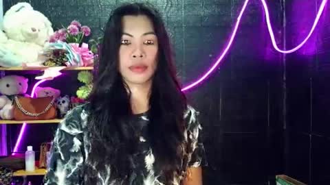its_chloe20 online show from May 4, 10:52 am
