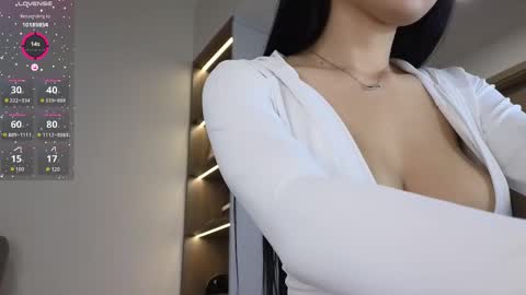 Queen Liya online show from March 11, 6:54 pm