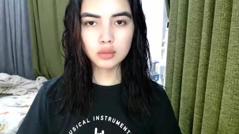 itsme_jo online show from March 28, 12:15 pm