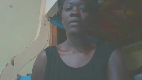 Snapshot of itsqueen_blacq chatting on October 16, 7:55 am Queen blacq online show from October 16, 7:55 am