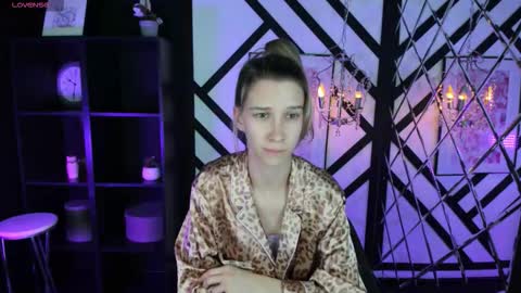 Snapshot of iva_bananas chatting on October 27, 1:39 pm Iva online show from October 27, 1:39 pm