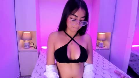 Ivy online show from December 17, 4:16 am