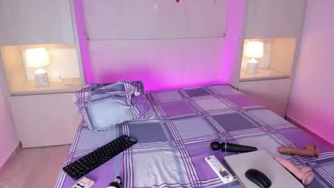 Ivy online show from March 14, 5:41 am