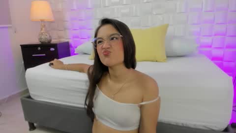 I V E T T E online show from February 24, 7:34 pm