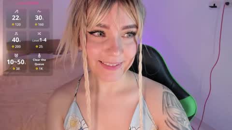 Snapshot of ivy_ragnar chatting on September 22, 9:30 am Pamela online show from September 22, 9:30 am