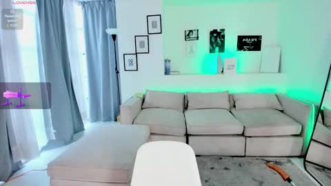 NEW MODEL Ivy online show from March 17, 8:13 pm