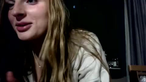 Snapshot of ivygrave chatting on September 18, 3:27 am ivygrave online show from September 18, 3:27 am