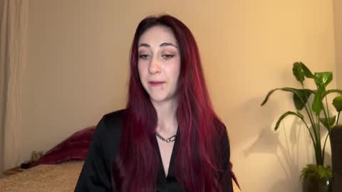Snapshot of ivyrosiex chatting on February 25, 2:25 am Ivy Rosie online show from February 25, 2:25 am