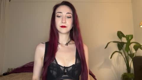 Snapshot of ivyrosiex chatting on February 27, 3:14 am Ivy Rosie online show from February 27, 3:14 am