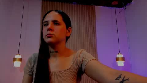 izelevans online show from March 2, 12:34 pm