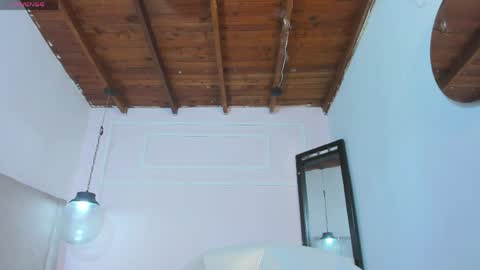 izelevans online show from April 14, 12:38 pm