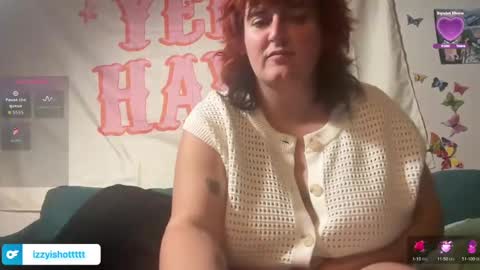 izzyishottttt online show from October 10, 12:37 am