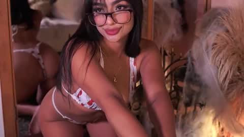 izzywild1 online show from October 27, 12:01 pm