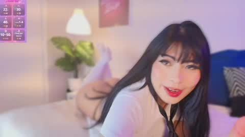 Jade online show from April 15, 8:20 pm