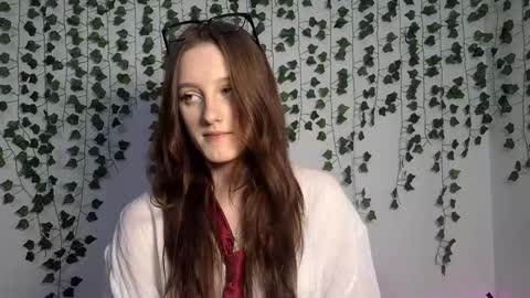 Lisa online show from February 5, 1:03 pm