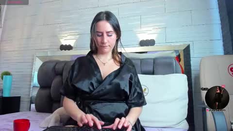 Snapshot of jade_heartt chatting on October 14, 8:44 pm JADE online show from October 14, 8:44 pm