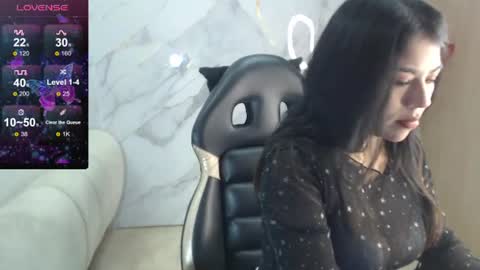 Jade online show from June 28, 1:28 pm