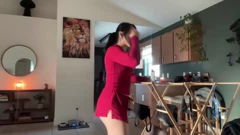 Jade Love online show from January 9, 8:57 pm