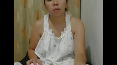 jalaiza01 online show from April 6, 10:38 am