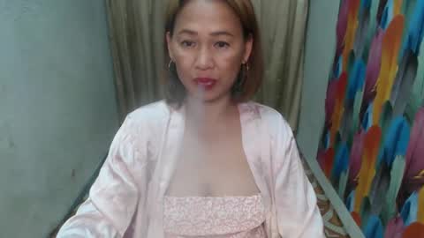 Snapshot of janiceasian147956 chatting on January 12, 2:52 pm janice online show from January 12, 2:52 pm