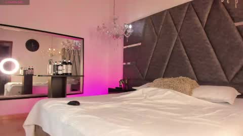 Janna online show from April 19, 4:01 am