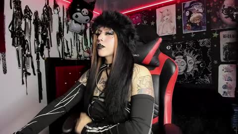 Snapshot of janna_ink chatting on March 9, 11:46 pm online show from March 9, 11:46 pm