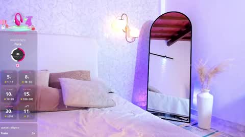    online show from April 18, 7:07 pm