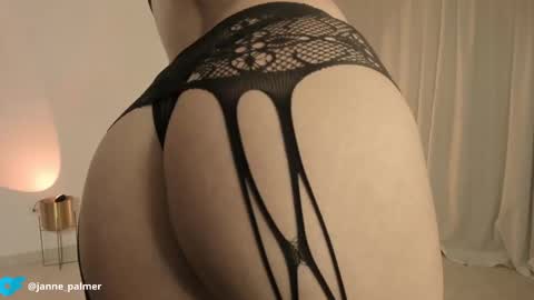 janne_palmer_ online show from October 6, 6:34 pm