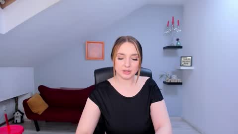 JaquelinLaurent online show from February 17, 9:25 pm