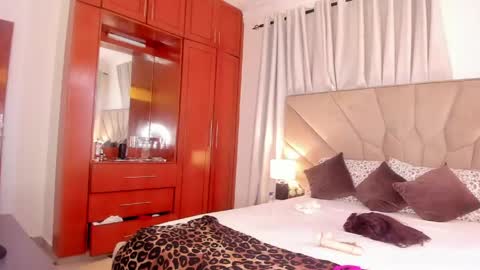 jasmin_melons online show from April 10, 11:16 am