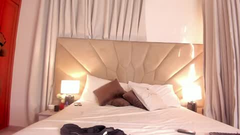 jasmin_melons online show from April 6, 4:23 am