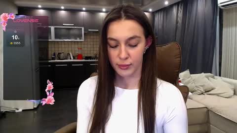 Jasmine online show from March 31, 9:48 pm