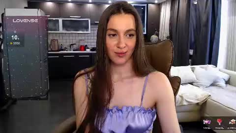 Jasmine online show from June 18, 12:10 pm
