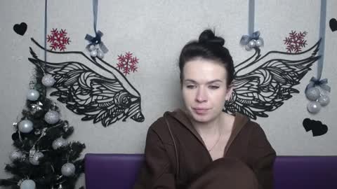 JasmineKouch online show from December 13, 7:53 pm