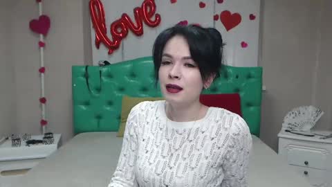 JasmineKouch online show from April 11, 5:46 am