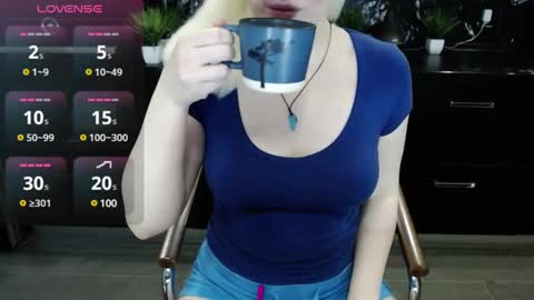 jassyjassypaw online show from February 16, 5:04 am