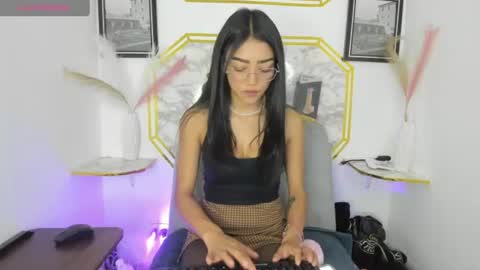 Jaulyn online show from June 11, 8:27 pm